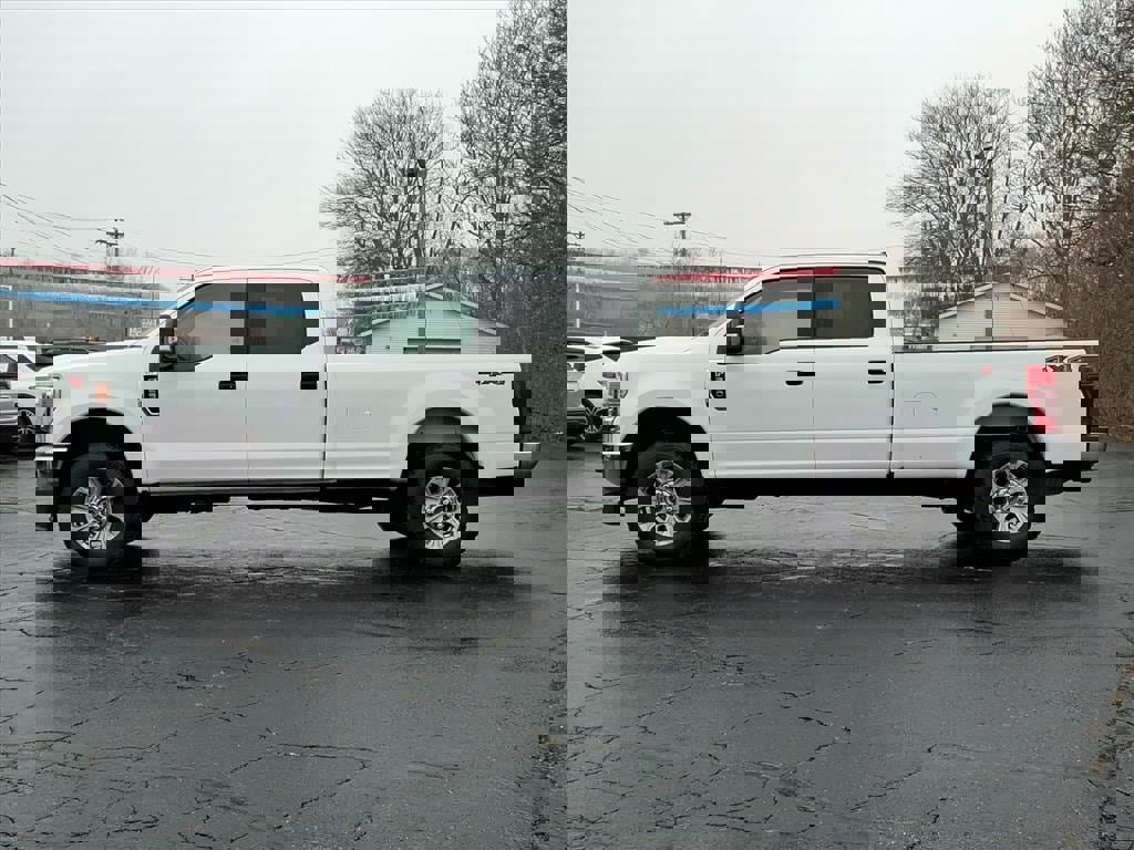 Certified 2022 Ford F250 XLT image 2