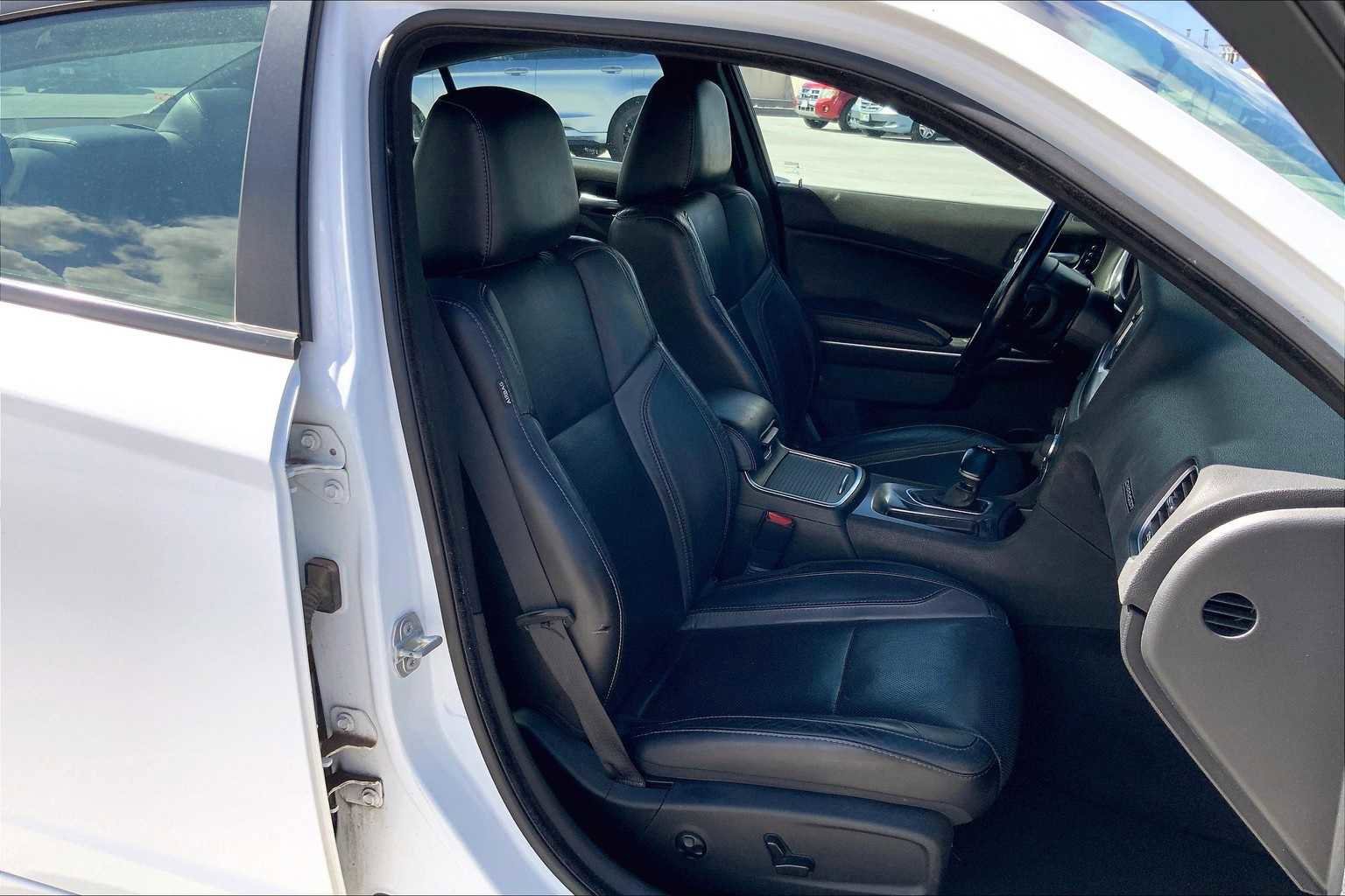 Used 2021 Dodge Charger SXT w/ Leather Interior Group image 15