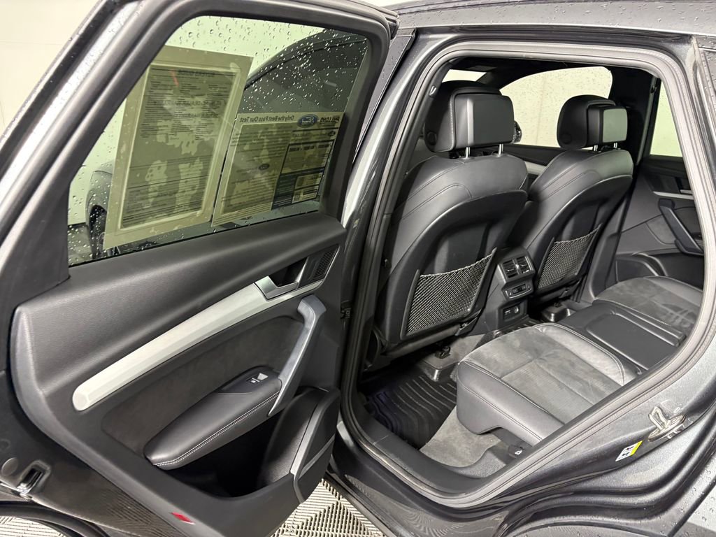 Used 2021 Audi SQ5 Prestige AWD/4WD image 28