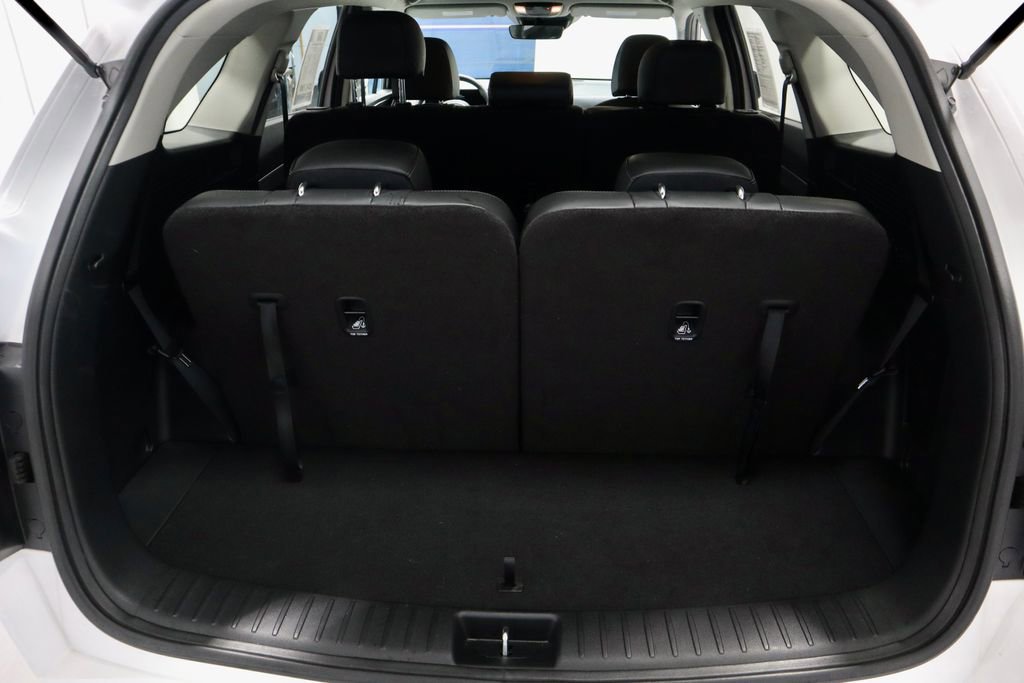 Used 2025 Kia Sorento S image 15