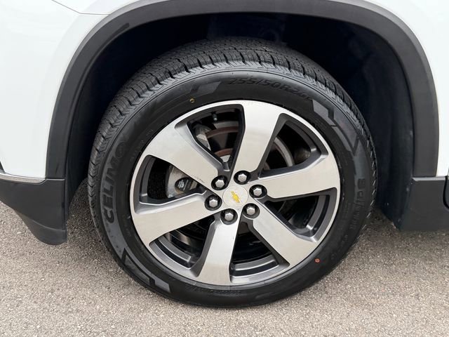 Used 2019 Chevrolet Traverse LT w/ LT Premium Package FWD image 4