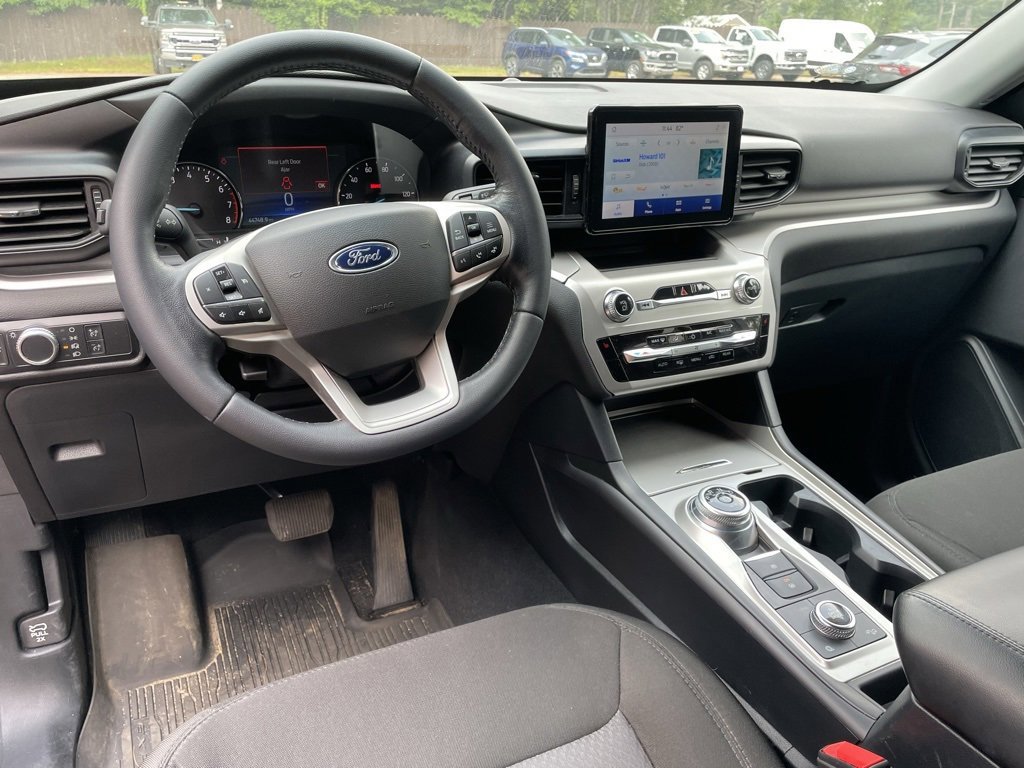 Certified 2022 Ford Explorer XLT image 16