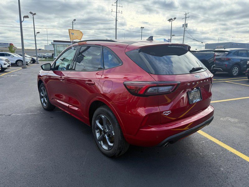 Certified 2023 Ford Escape ST-Line w/ Tech Pack #1 image 5