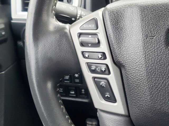 Used 2017 Nissan Titan PRO-4X w/ Pro-4x Convenience Package image 13