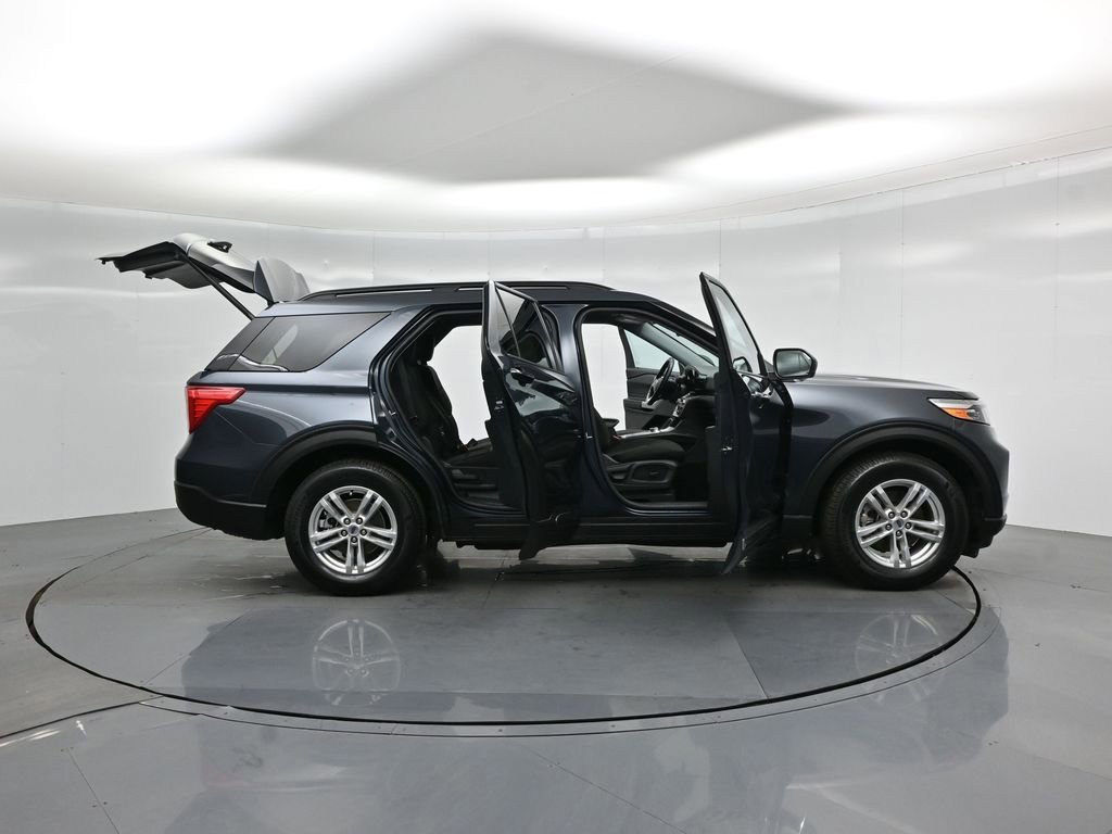 Certified 2022 Ford Explorer XLT image 34