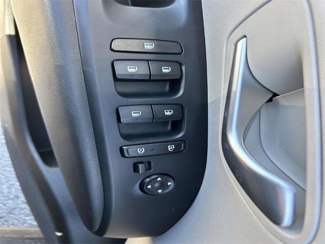 Used 2024 Hyundai Tucson SE image 25