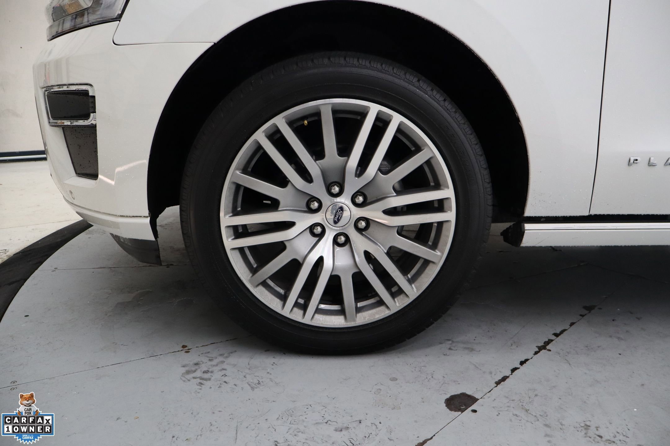 Certified 2023 Ford Expedition Platinum image 18