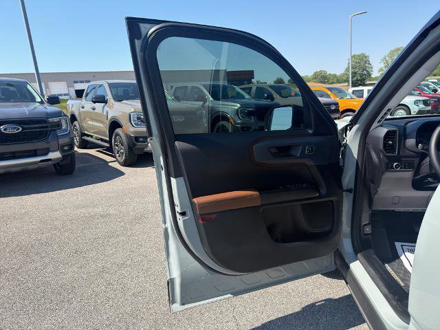Certified 2024 Ford Bronco Sport Outer Banks AWD/4WD image 18