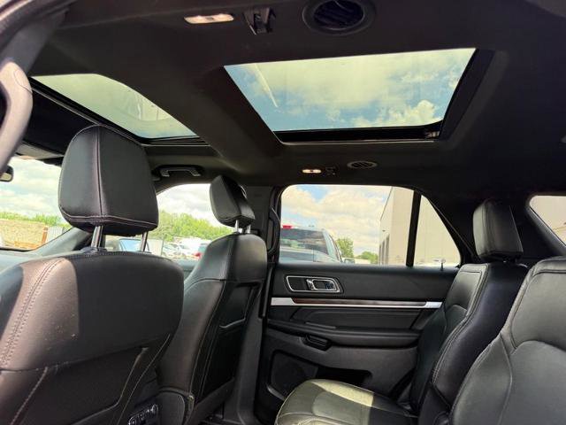 Certified 2018 Ford Explorer Limited w/ Equipment Group 301A FWD image 12