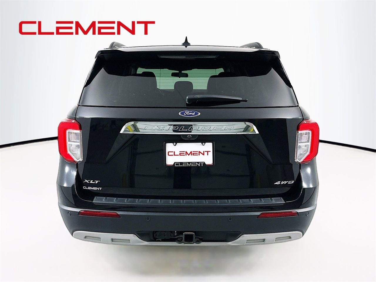 Certified 2022 Ford Explorer XLT w/ Equipment Group 202A image 7