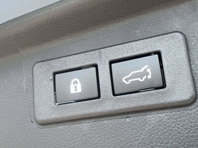 Used 2025 Subaru Outback Wilderness AWD/4WD image 13