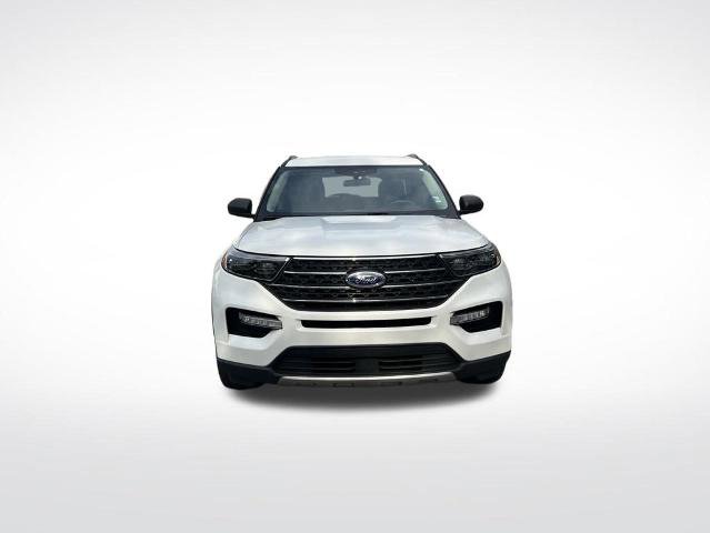 Certified 2023 Ford Explorer XLT w/ Equipment Group 202A RWD image 3