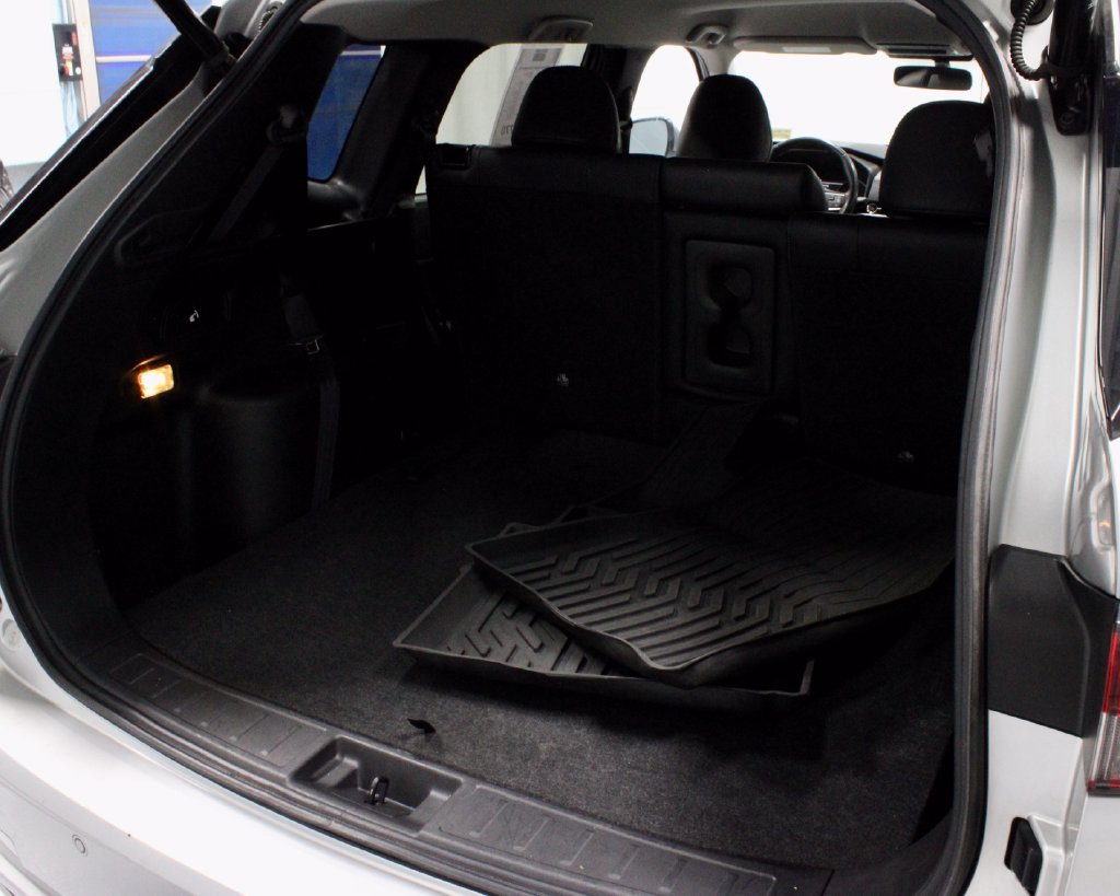 Used 2024 Mitsubishi Outlander SE AWD/4WD image 15