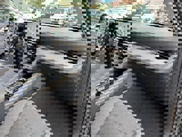 Certified 2025 Ford Explorer Active image 24