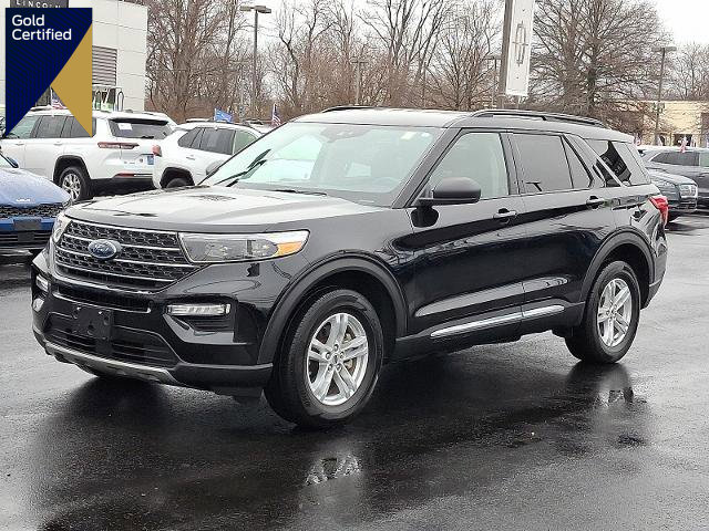 Certified 2022 Ford Explorer XLT w/ Equipment Group 202A image 1