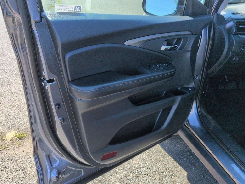 Used 2019 Honda Ridgeline RTL-T image 9