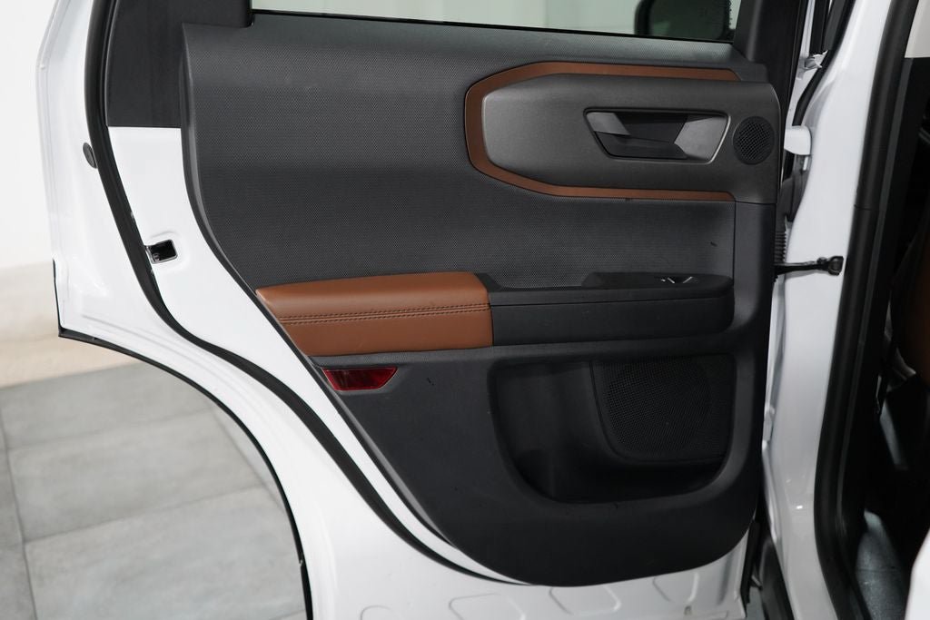 Certified 2025 Ford Bronco Sport Outer Banks w/ Outer Banks Tech Package+ AWD/4WD image 30