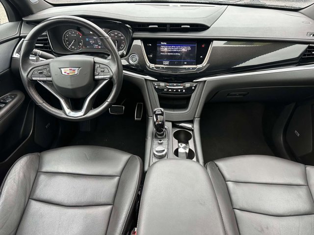 Used 2024 Cadillac XT6 Sport image 14