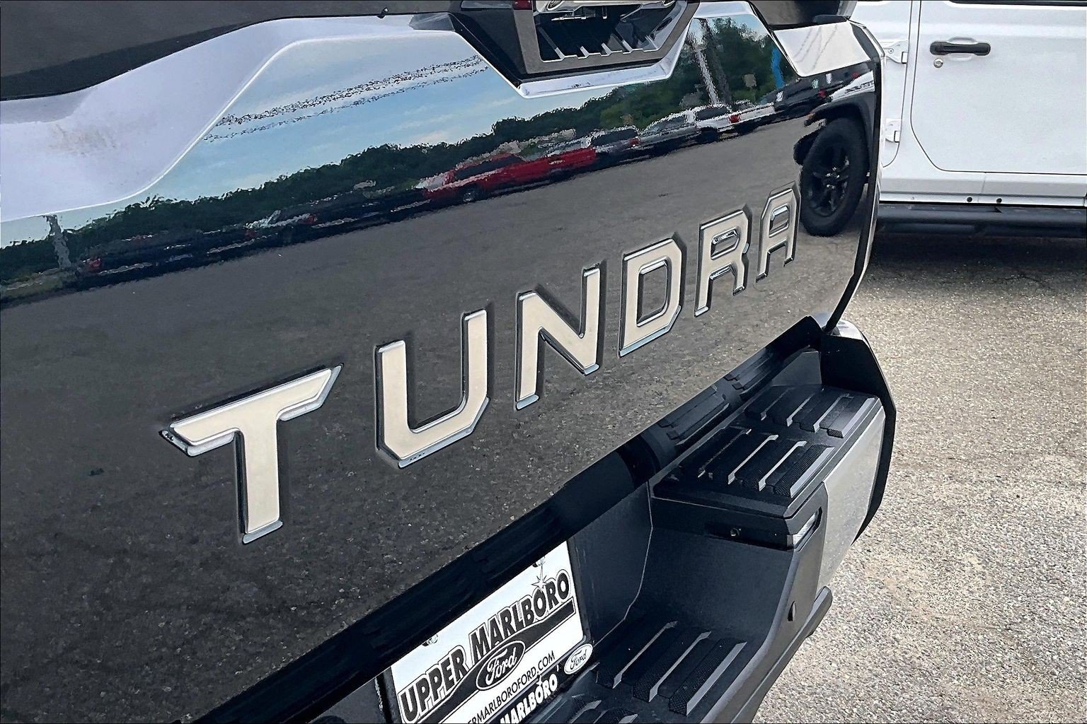 Used 2024 Toyota Tundra Capstone AWD/4WD image 8