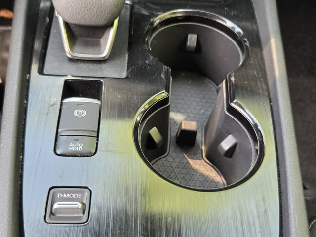 Used 2023 Nissan Rogue SV FWD image 18