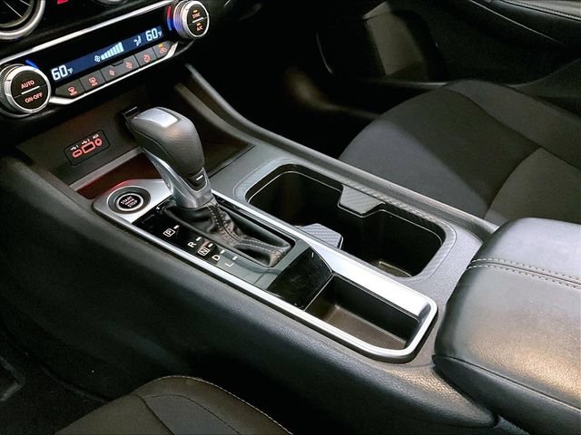 Used 2020 Nissan Sentra SV w/ Trunk Package FWD image 16