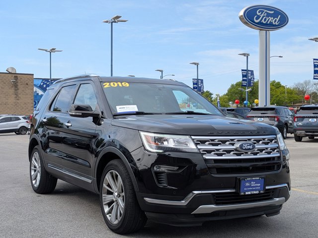 Certified 2019 Ford Explorer Limited w/ Class III Trailer Tow Package AWD/4WD image 2