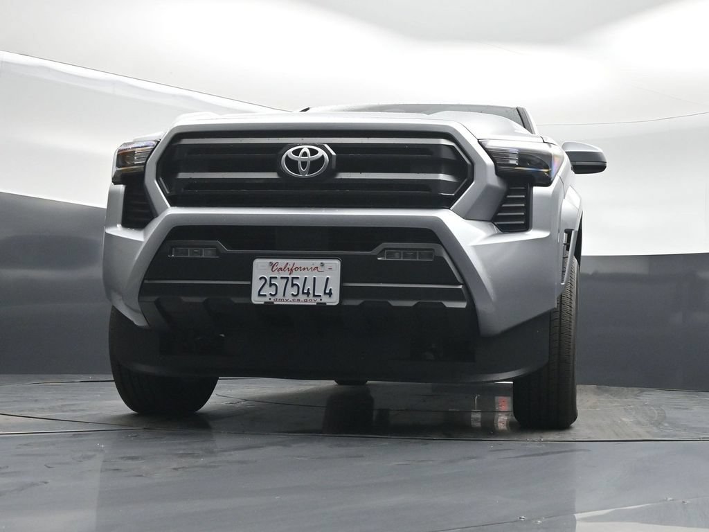 Used 2026 Toyota Tacoma SR5 RWD image 39