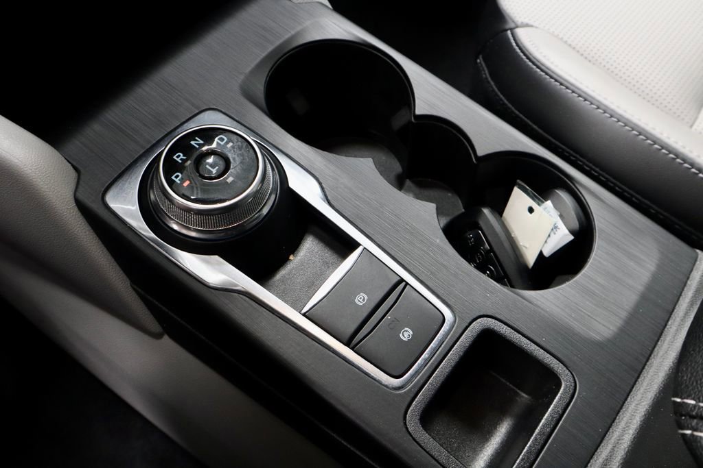 Certified 2023 Ford Escape Platinum AWD/4WD image 35