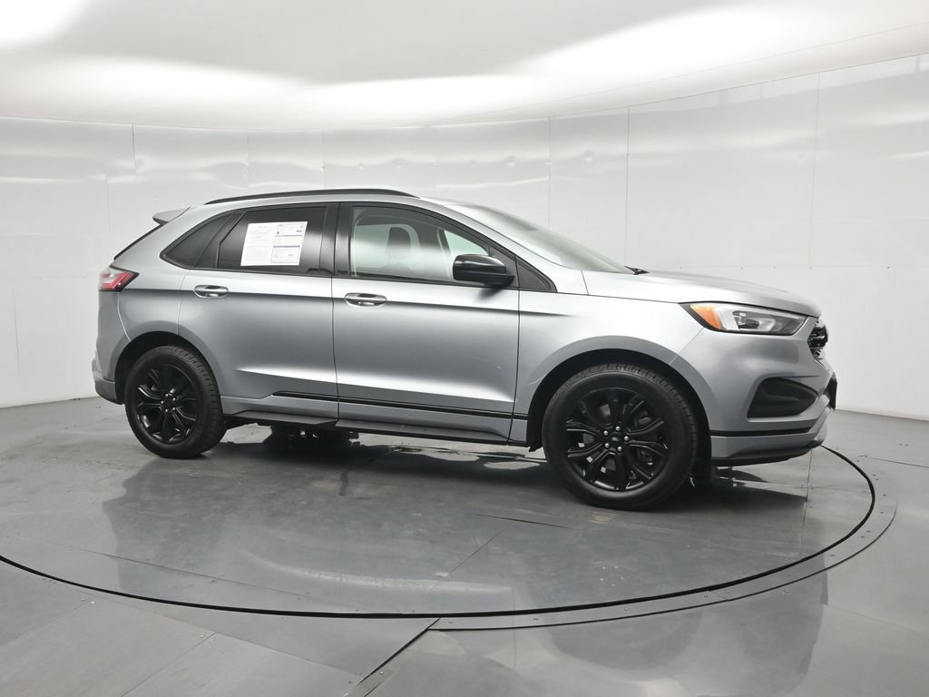 Certified 2022 Ford Edge SE w/ Black Appearance Package AWD/4WD image 22