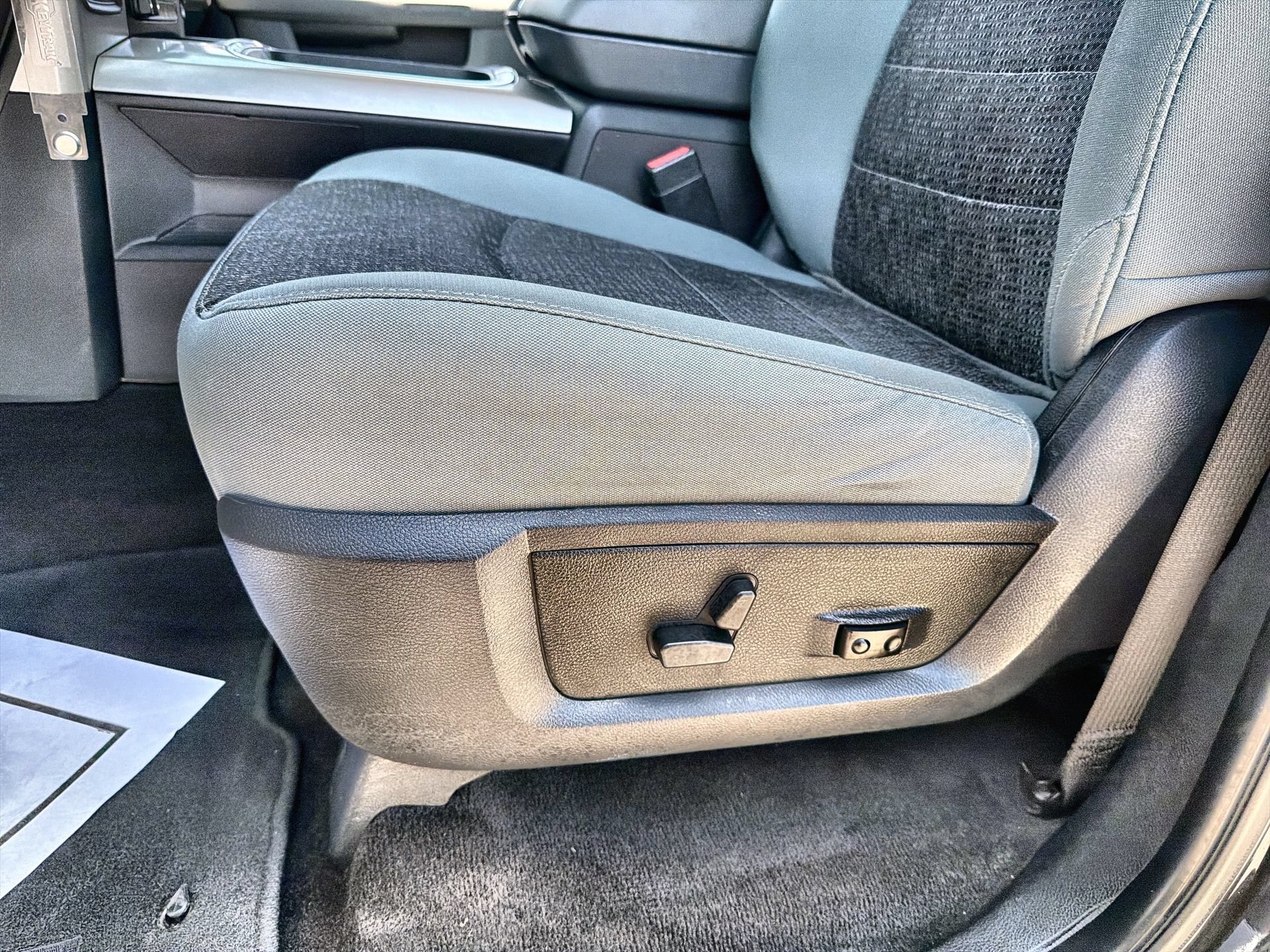 Used 2017 RAM 3500 Big Horn AWD/4WD image 12