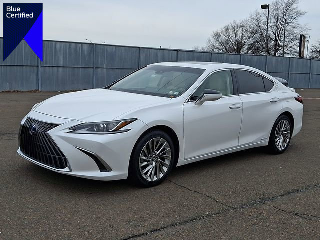 Used 2022 Lexus ES 300h w/ Accessory Package image 1