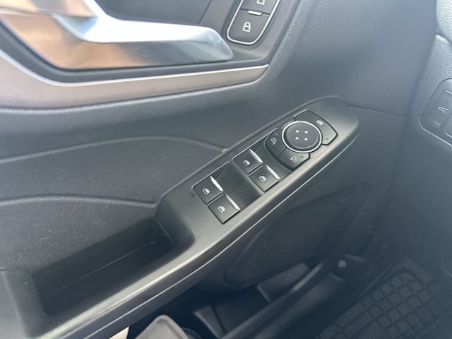 Certified 2022 Ford Escape SEL FWD image 14