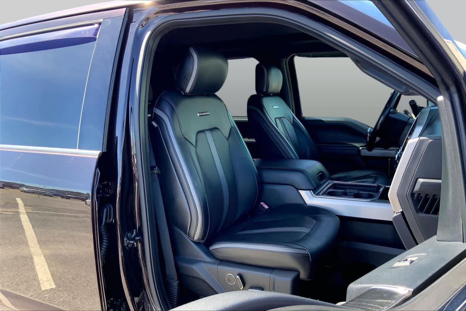 Certified 2019 Ford F250 Platinum w/ Platinum Ultimate Package AWD/4WD image 9