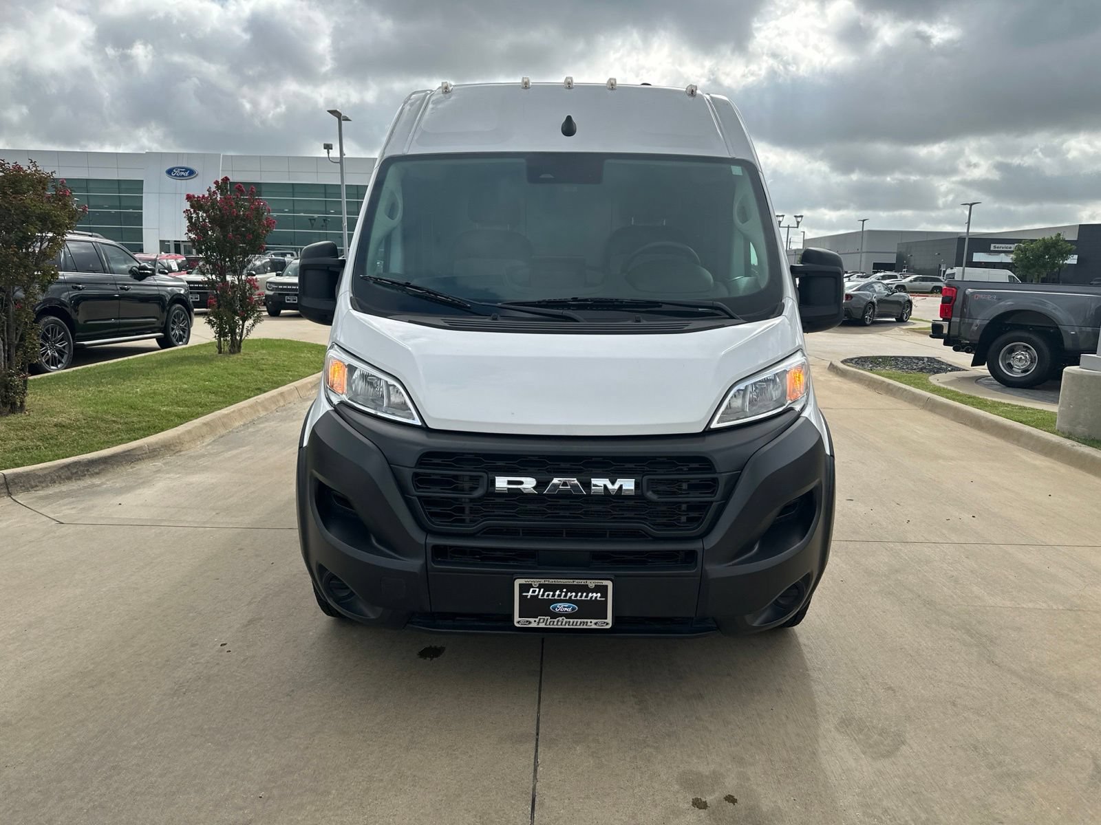 Used 2023 RAM ProMaster 2500 w/ Premium Convenience Group (B) FWD image 8