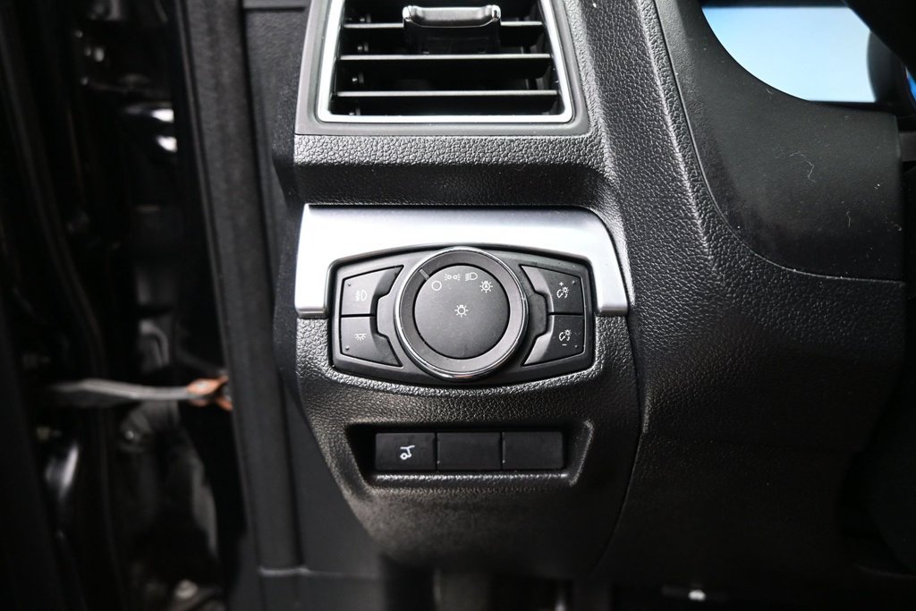 Certified 2018 Ford Explorer Limited AWD/4WD image 13