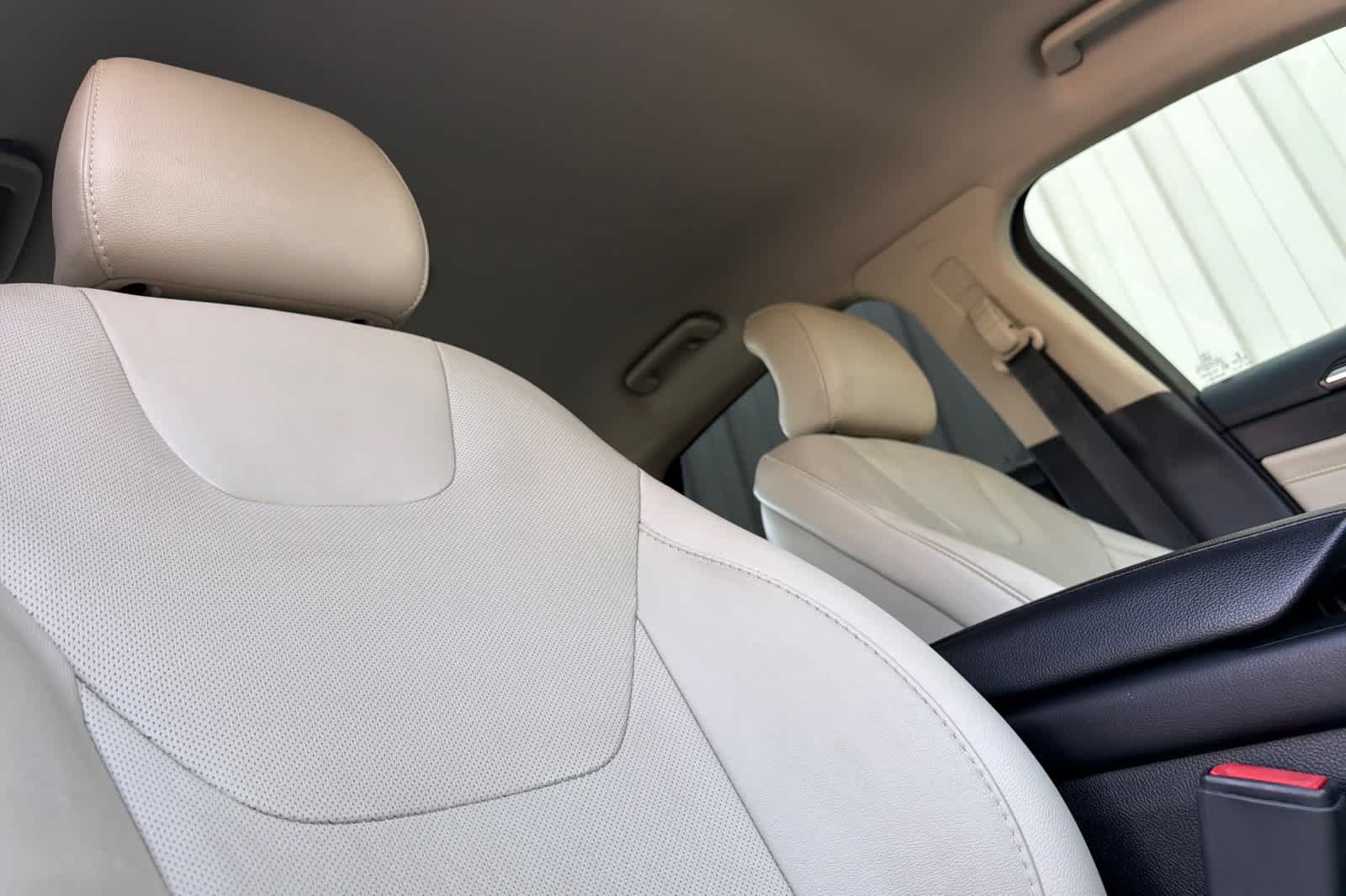 Certified 2017 Ford Fusion Titanium FWD image 17