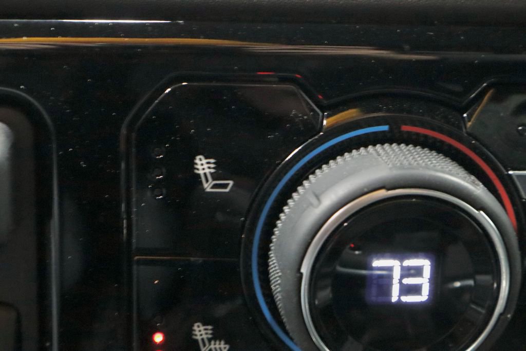 Used 2025 Chevrolet Silverado 1500 LT Trail Boss w/ Convenience Package II image 5