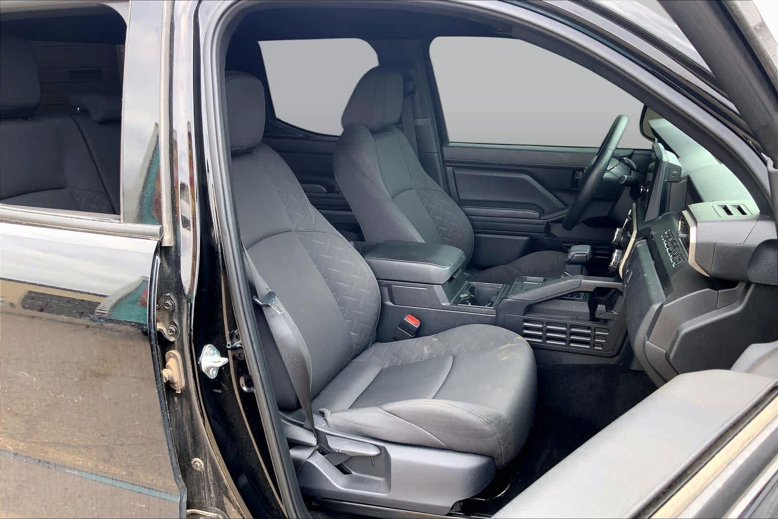 Used 2025 Toyota Tacoma SR RWD image 9