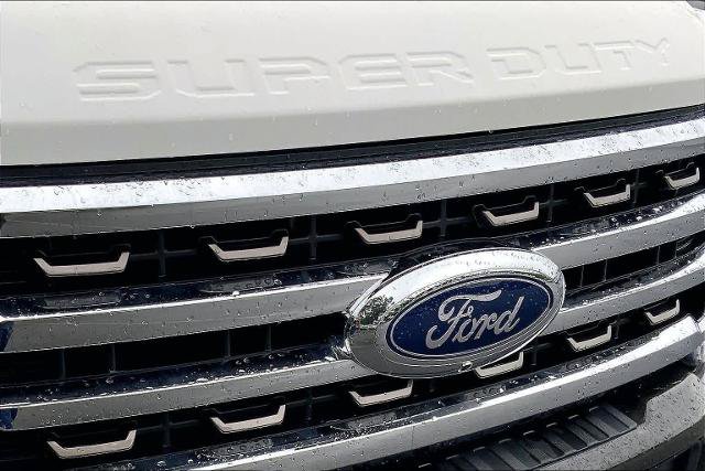 Certified 2024 Ford F350 King Ranch w/ FX4 Off-Road Package AWD/4WD image 32
