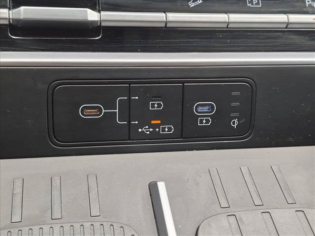 Used 2026 Hyundai Santa Fe SEL FWD image 15