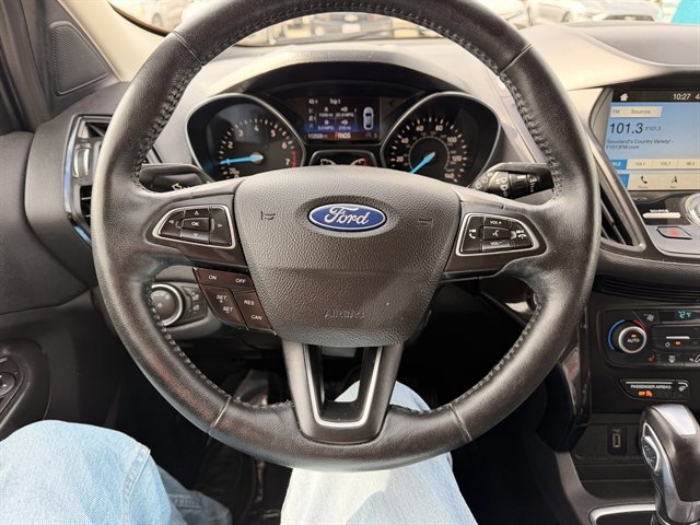 Certified 2019 Ford Escape Titanium w/ U9j03 - Titanium Tow Package AWD/4WD image 19