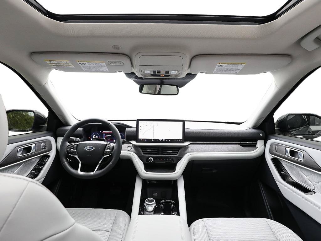 Certified 2026 Ford Explorer Platinum w/ LUX Leather Package AWD/4WD image 25