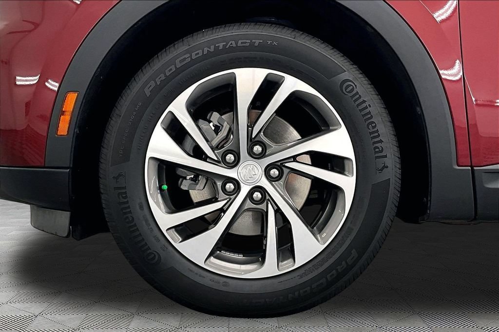 Used 2021 Buick Envision Essence w/ Technology Package I FWD image 9