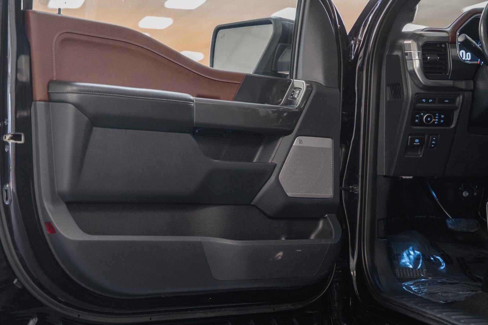 Certified 2023 Ford F150 Lariat w/ Equipment Group 502A High image 42