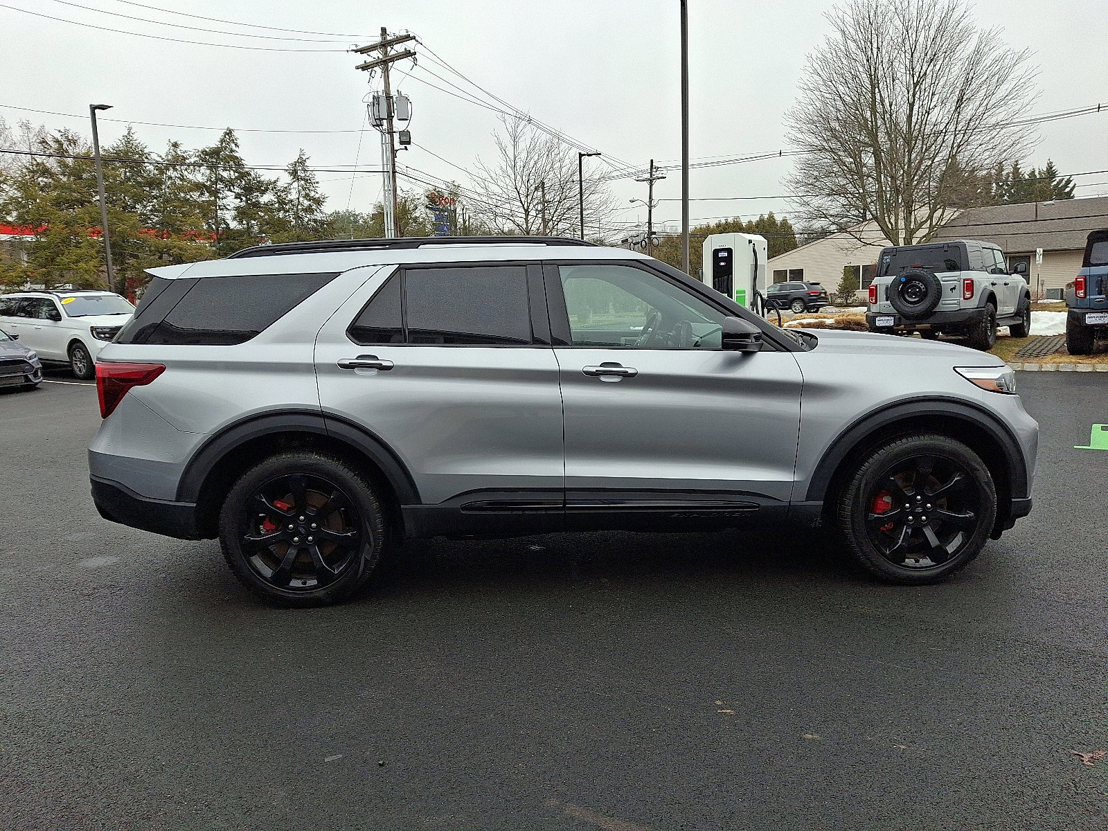 Certified 2023 Ford Explorer ST w/ Equipment Group 401A image 6