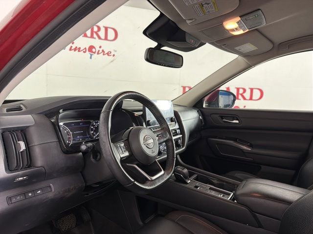 Used 2022 Nissan Pathfinder SL FWD image 12