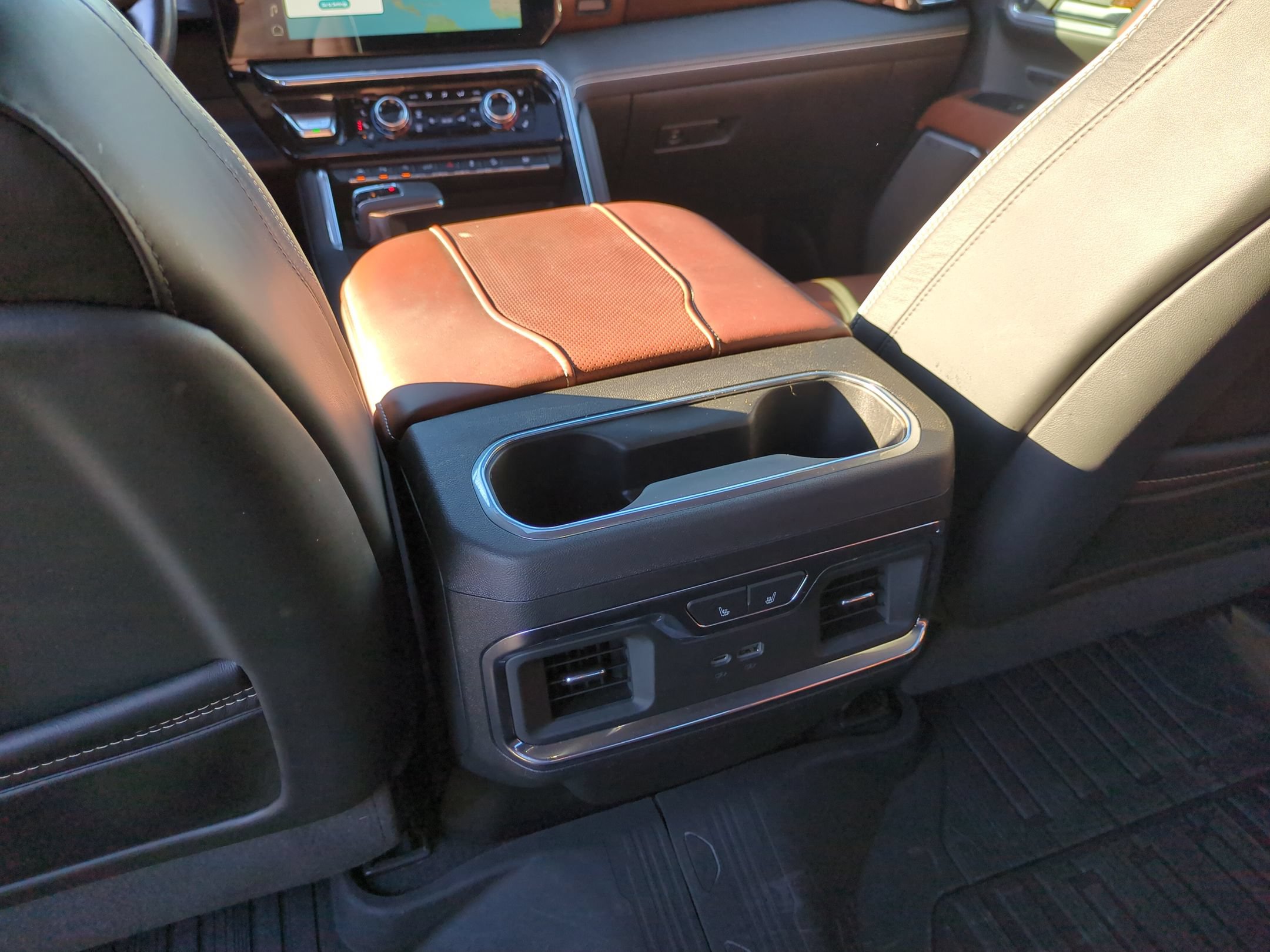 Used 2024 GMC Sierra 1500 Denali Ultimate AWD/4WD image 33
