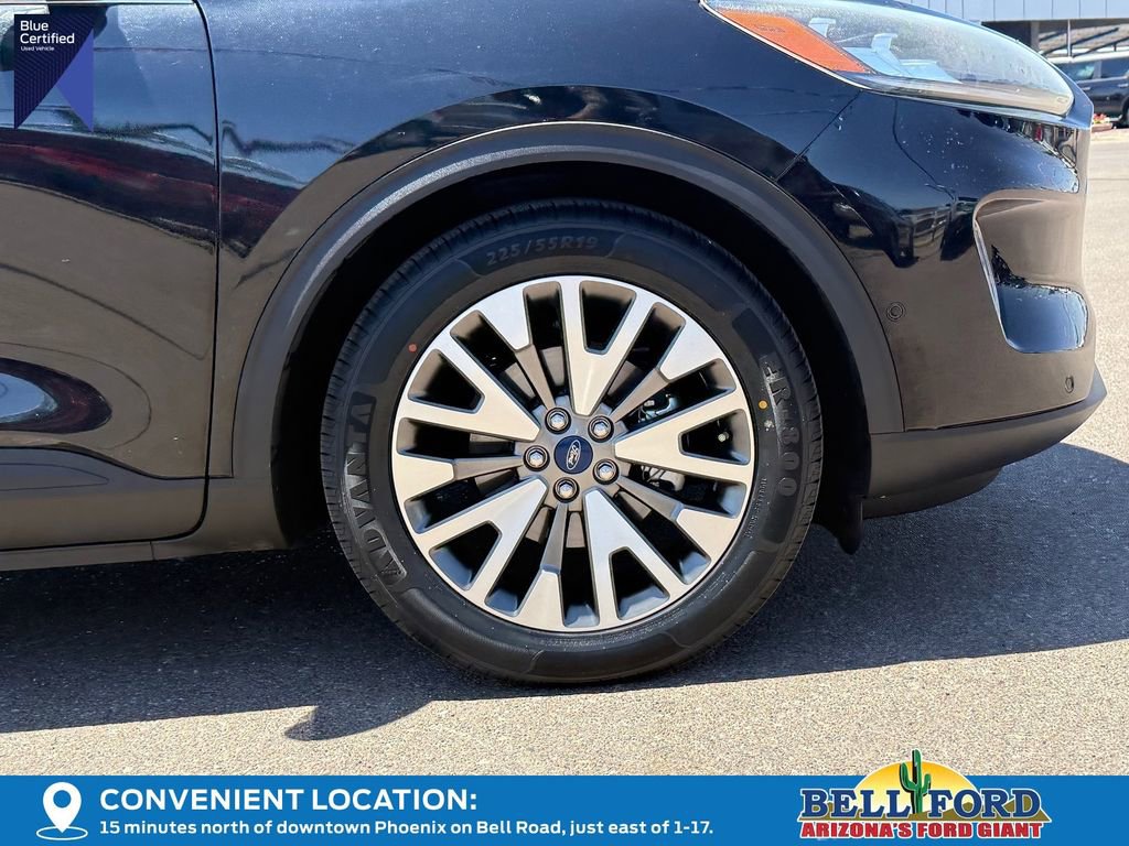 Certified 2020 Ford Escape Titanium FWD image 5