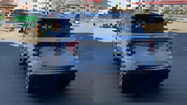 Certified 2025 Ford Explorer Active image 8