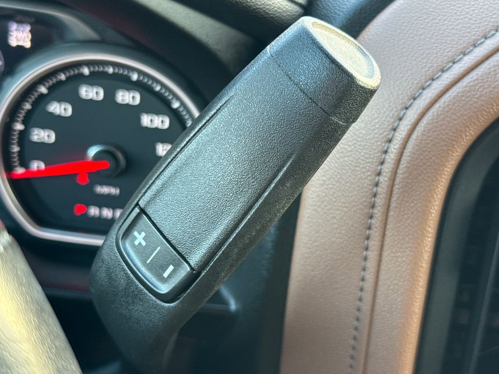 Used 2021 Chevrolet Silverado 1500 High Country w/ Technology Package image 26